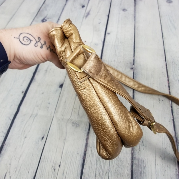 SAS | gold metallic snake print crossbody purse - Picture 4 of 12